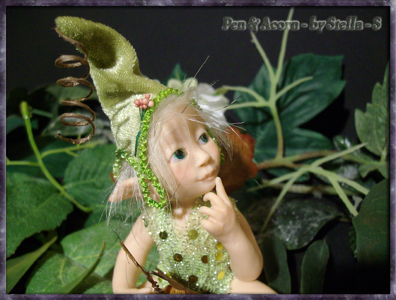 Baby Faerie Pen & Acorn back to gallery